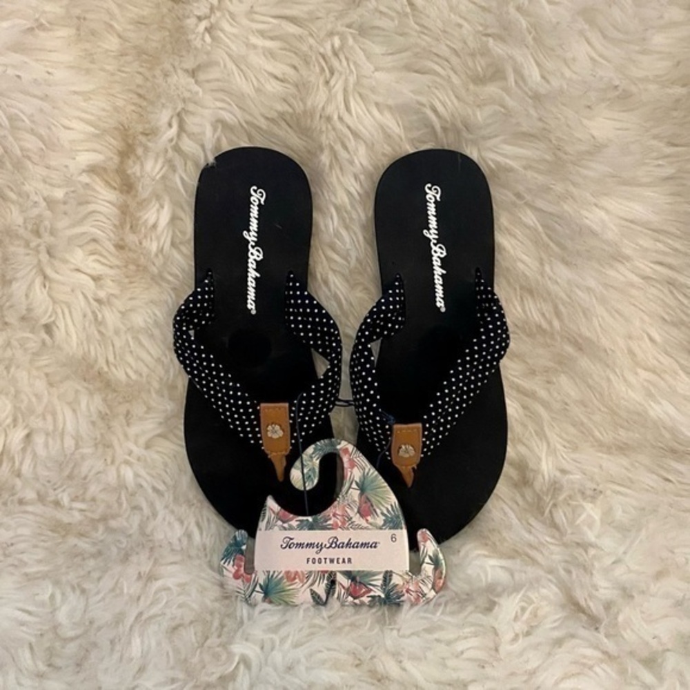 🌺NWT Tommy Bahama Sandals size 6
